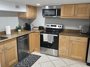 3210 Clayborne Ave, Alexandria, VA 22306