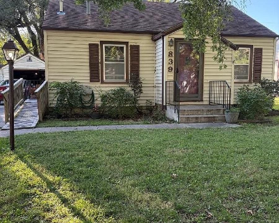 1st image of 839 SW Webster Ave