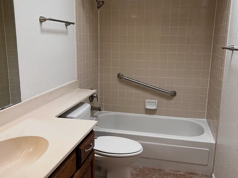 4649 N Mountain Quail Rd — Photo 13