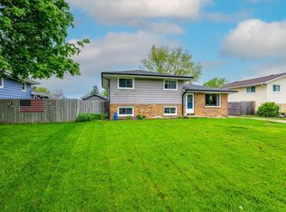 8110 Old Spring St, Racine, WI 53406