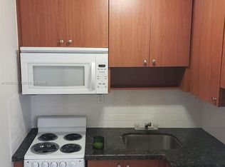 554 NE 68th St #4, Miami, FL 33138