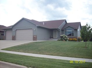 2801 S Lucerne Ave, Sioux Falls, SD 57106