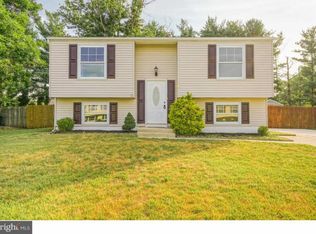 9 Dunlin Way, Sicklerville, NJ 08081