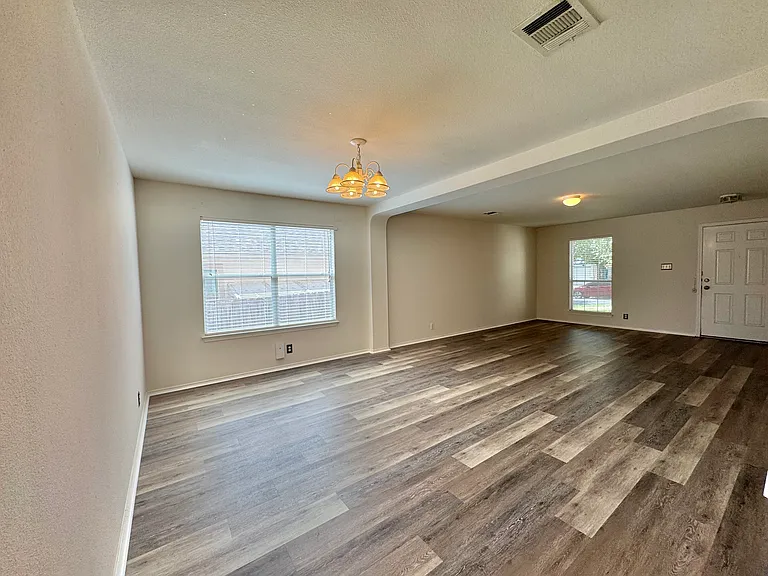 17307 Wayland Run — Photo 3