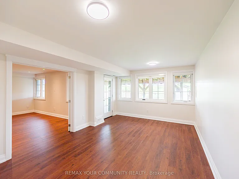 176 Aishford Rd #LOWER — Photo 12