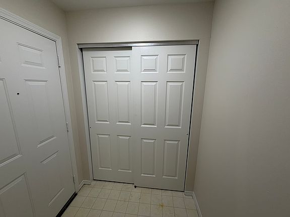 3rd image of 4 Hartwell Ct APT 3