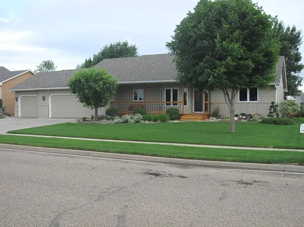 7209 W 32nd St, Sioux Falls, SD 57106