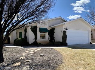 936 Somerset Meadows Dr NE, Rio Rancho, NM 87144