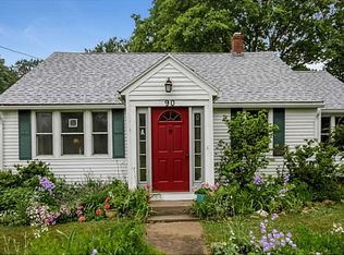 90 Waites Corner Rd, South Kingstown, RI 02892