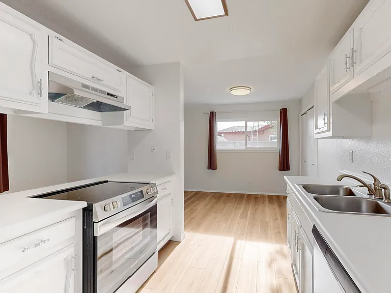 2612 Los Tretos St NW — Photo 18