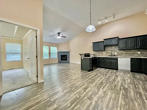 1805 Glenn Hendren Dr Photo 1