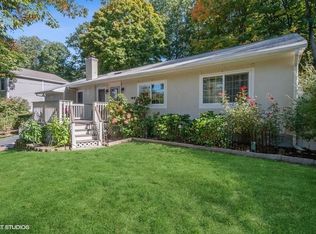 21 Hickory Rd, Sloatsburg, NY 10974