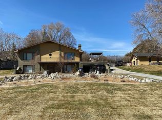 802 Tomahawk Rd, North Platte, NE 69101