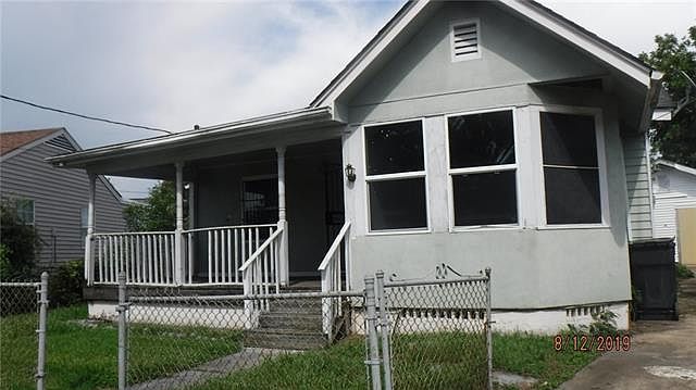 1st image of 21 Curtis Dr
