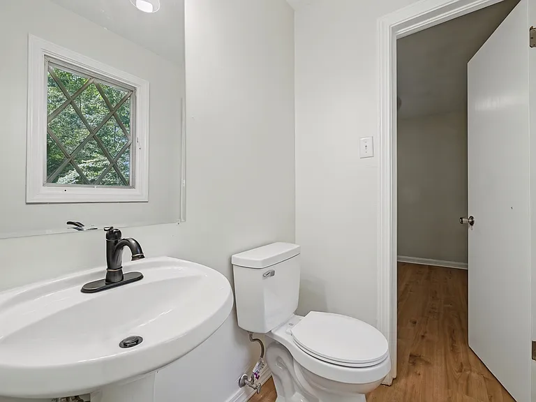 97 Shamrock Ln — Photo 23
