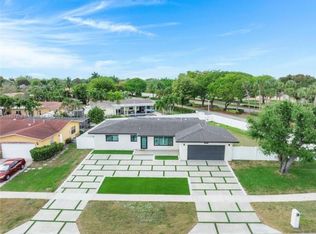 1650 NW 114th Ave, Pembroke Pines, FL 33026