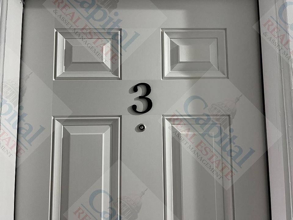 1st image of 20 SW 23rd St Unit 3