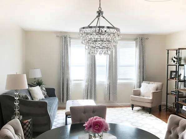 215 Summit Ave #A, Willow Grove, PA 19090