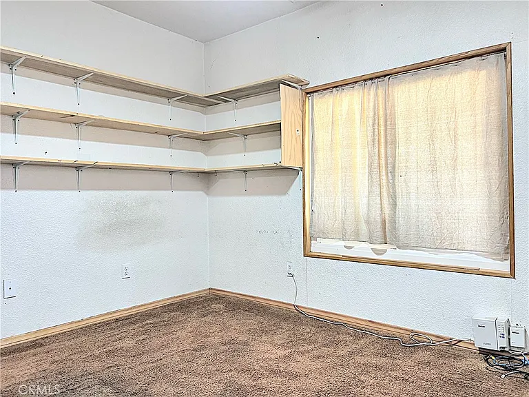 17601 Sycamore Ln — Photo 22