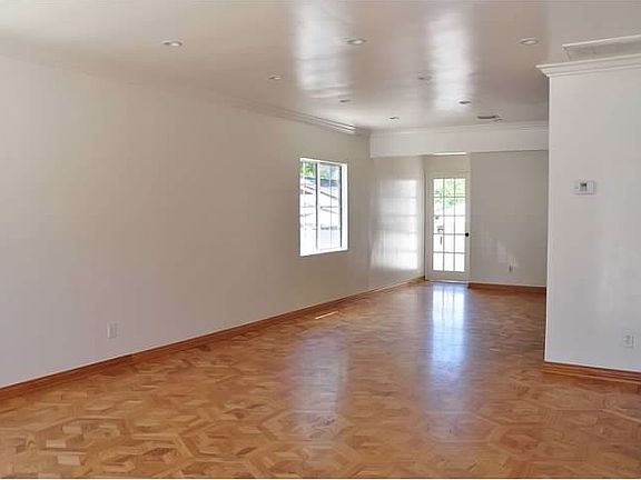 2nd image of 10207 Jardine Ave