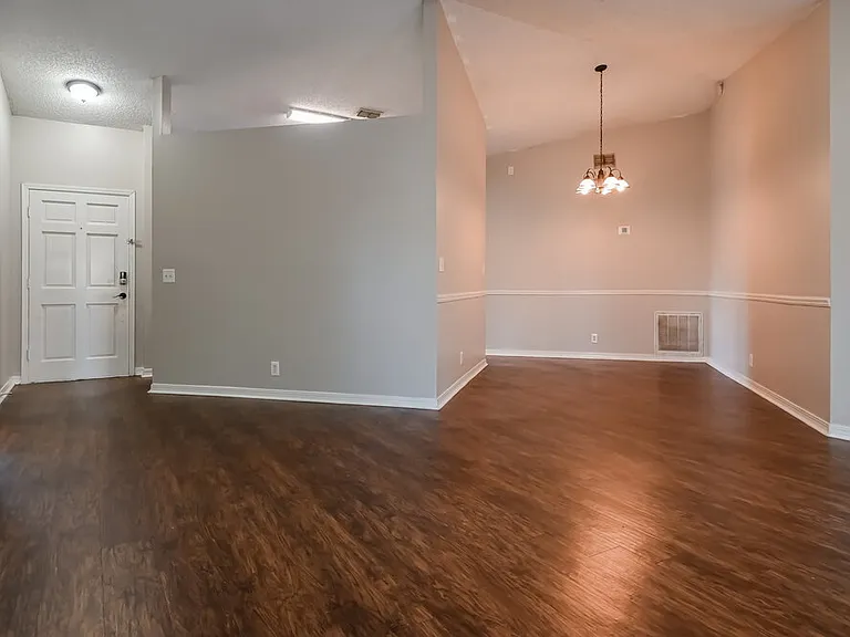 11152 W Cloverhill Cir — Photo 8