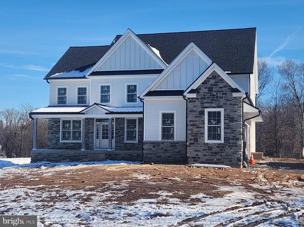 141 S Limekiln Pike, Chalfont, PA 18914