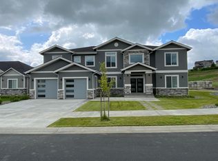 1745 SW Barclay Ridge Dr, Pullman, WA 99163