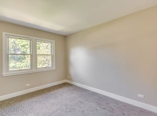 601 Park Ave #617, Wilmette, IL 60091