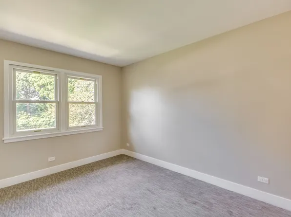 The Trevian Townhomes (Park), 601 Park Ave #601R, Wilmette, IL 60091