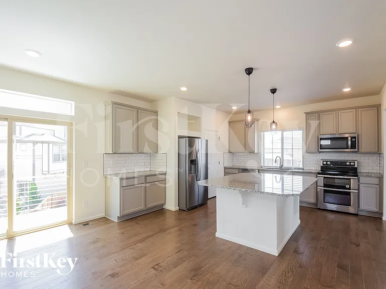 10532 Truckee St — Photo 6