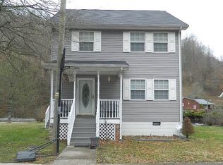 99 Chafin St, Matewan, WV 25678