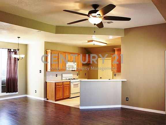 4th image of 2532 John Dr