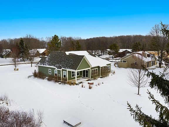 5th image of 5200 Arrowhead Cir