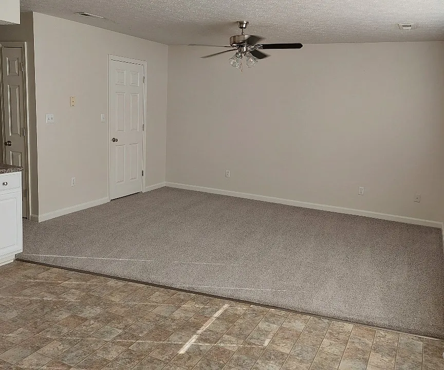 kitchen/living room