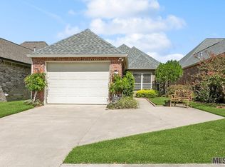 5467 Courtyard Dr, Gonzales, LA 70737