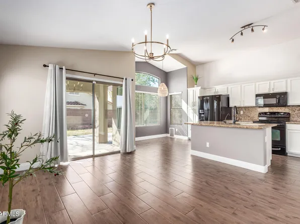 25835 W WHYMAN Street, Buckeye, AZ 85326
