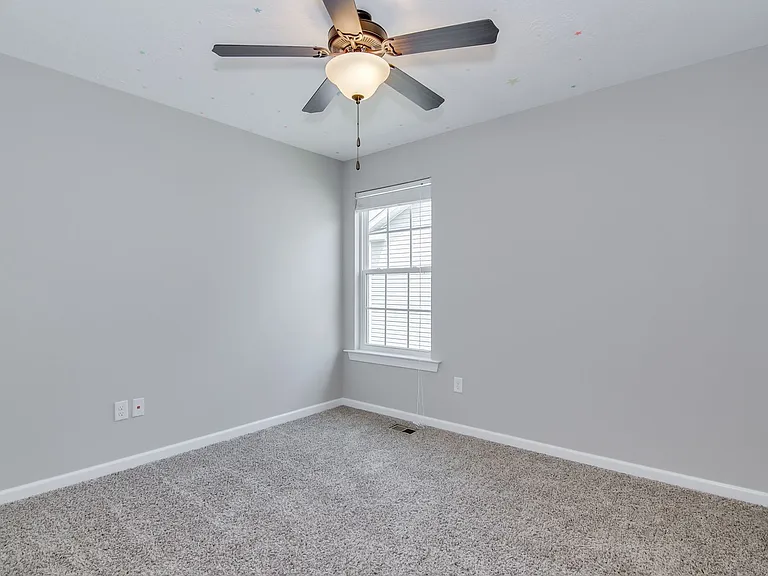 473 Brantley Cove Cir — Photo 31
