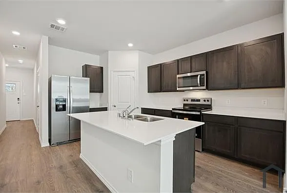 323 Clematis St — Photo 5