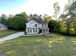 804 Pebble Pl, Loganville, GA 30052