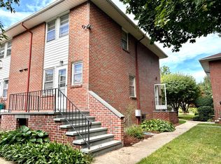21 Willowbrook Ave #204, Stamford, CT 06902