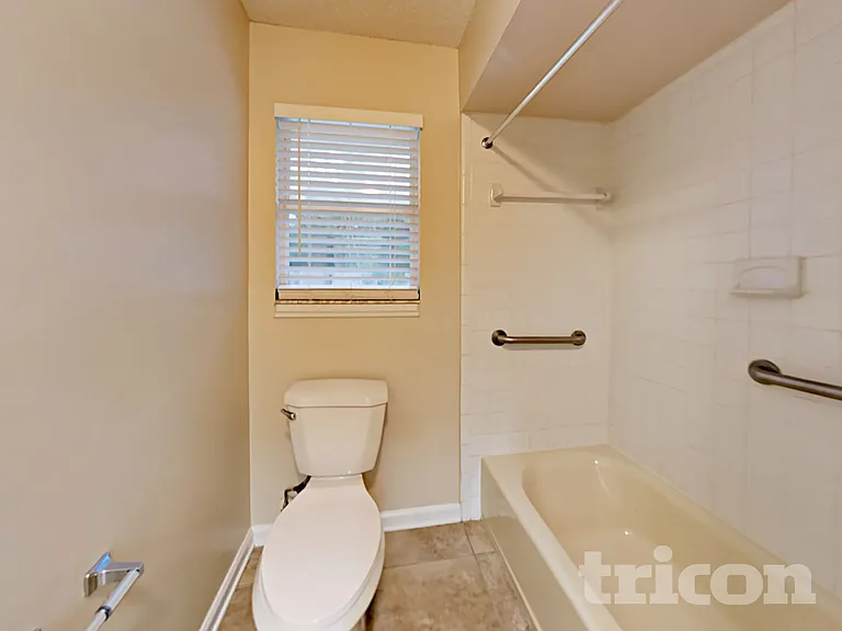 832 Worth Rd — Photo 18