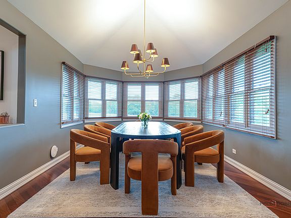 5th image of 8208 Country Shire Ln
