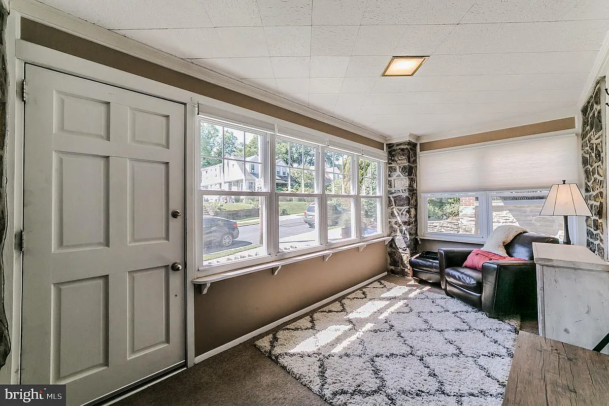 Building Photo - 540 Fairthorne Ave