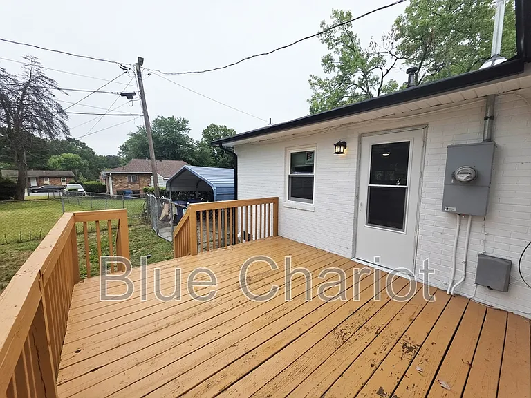 837 Waring St — Photo 19