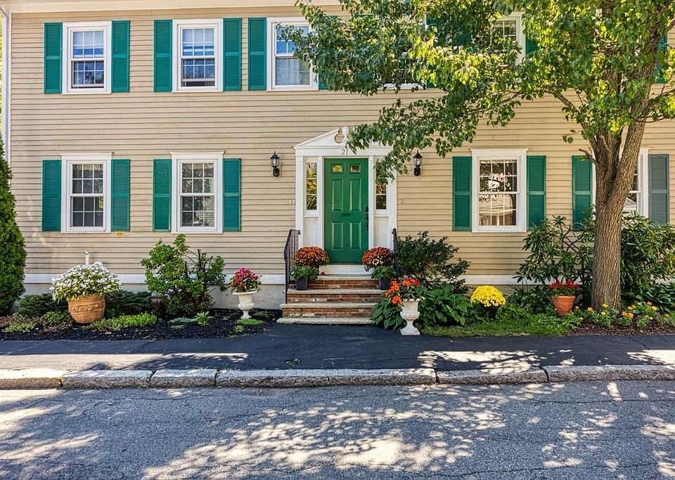 1st image of 21 Madison St #B
