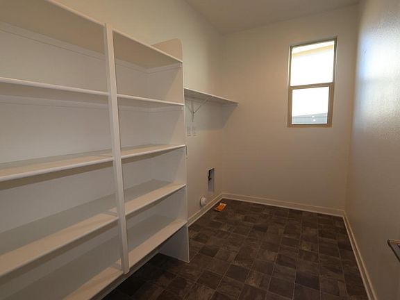 4th image of 29680 Bonneville Ct