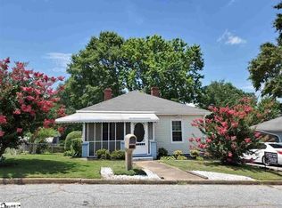114 Park St, Easley, SC 29640
