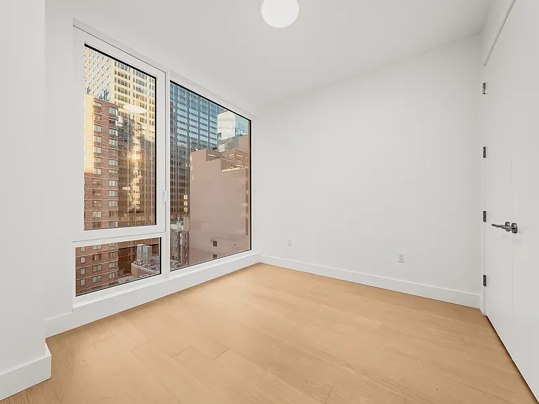 250 W 49th St #11001 — Photo 9