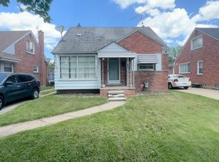 653 Sherbourne St, Inkster, MI 48141