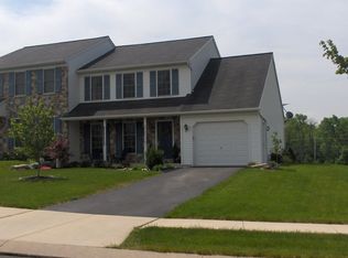 4024 Green Park Dr, Mount Joy, PA
